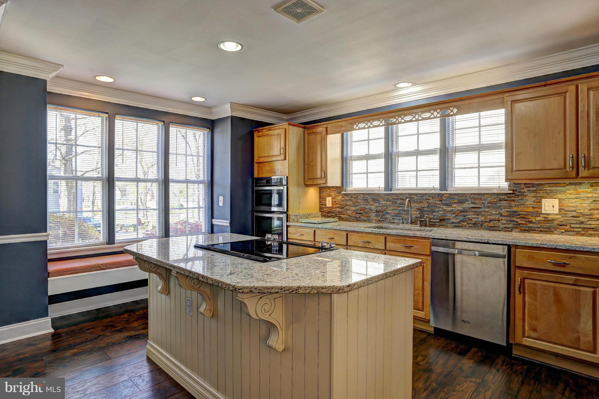1700 Perry Cove Road Pasadena, MD 21122 - Photo 6 of 30 GOURMET KITCHEN