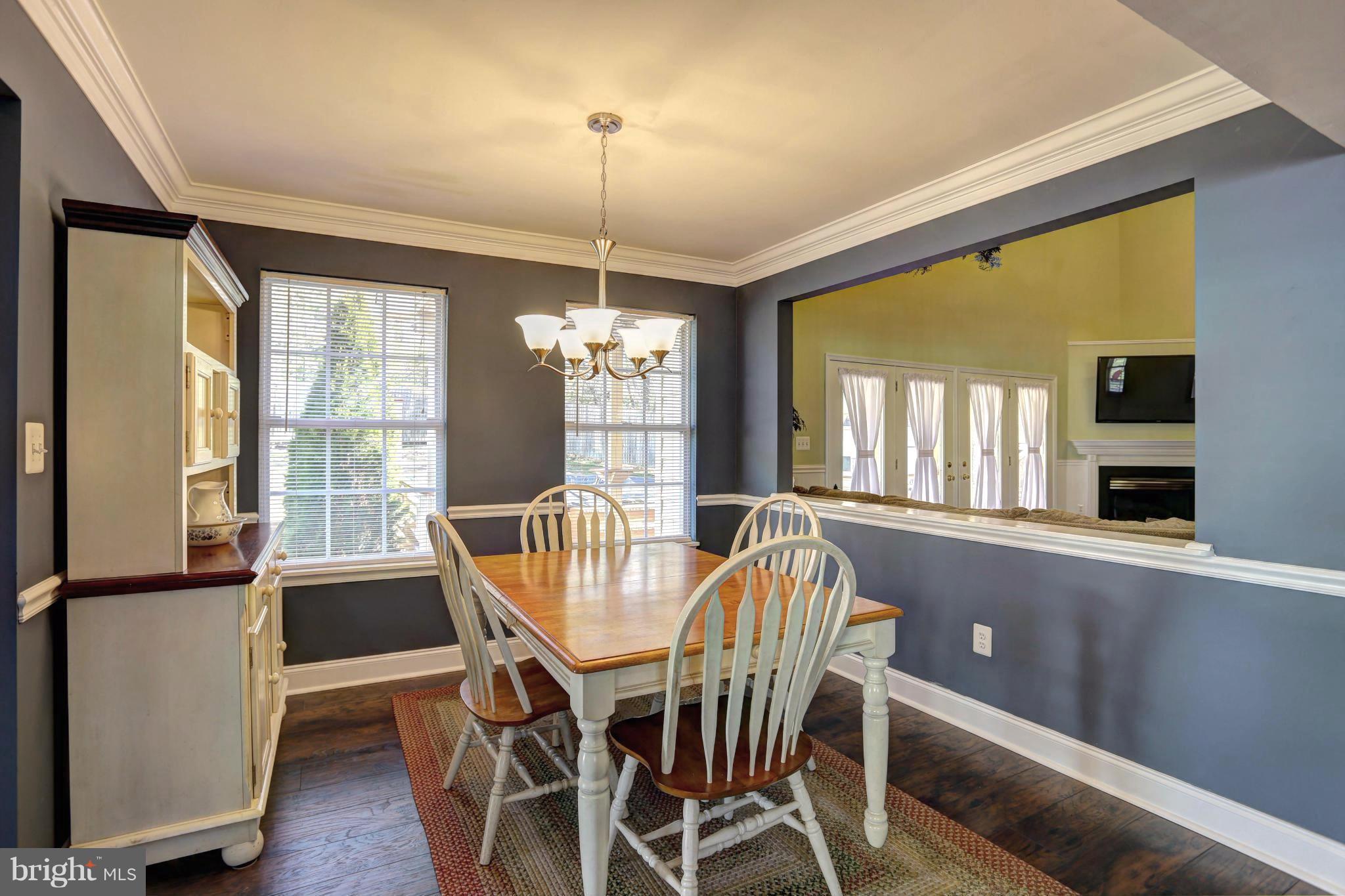 1700 Perry Cove Road Pasadena, MD 21122 - Photo 10 of 30 BREAKFAST ROOM