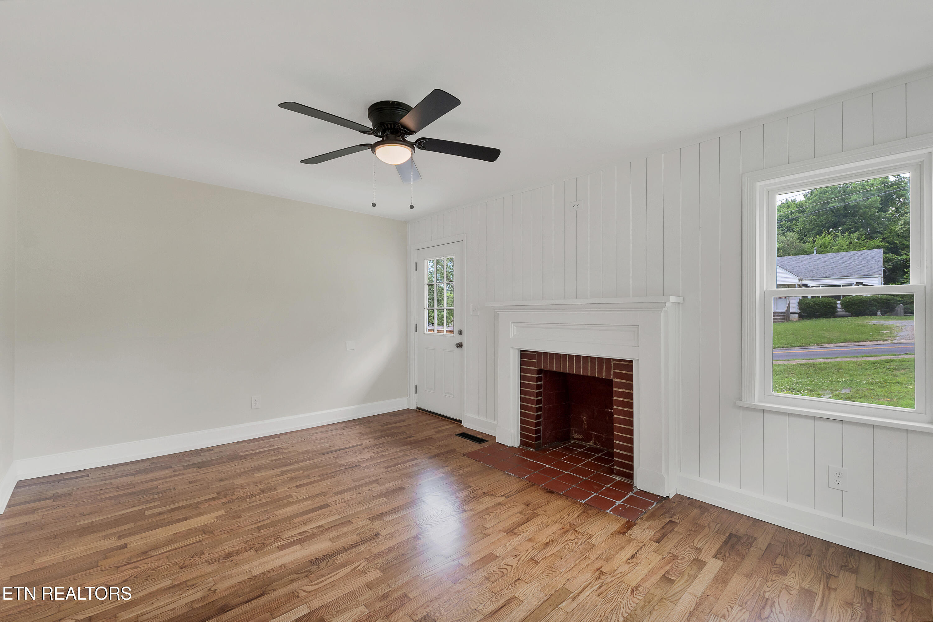 115 South Everett High Road Maryville, TN 37804 - Photo 6 of 28 DSC05213-2