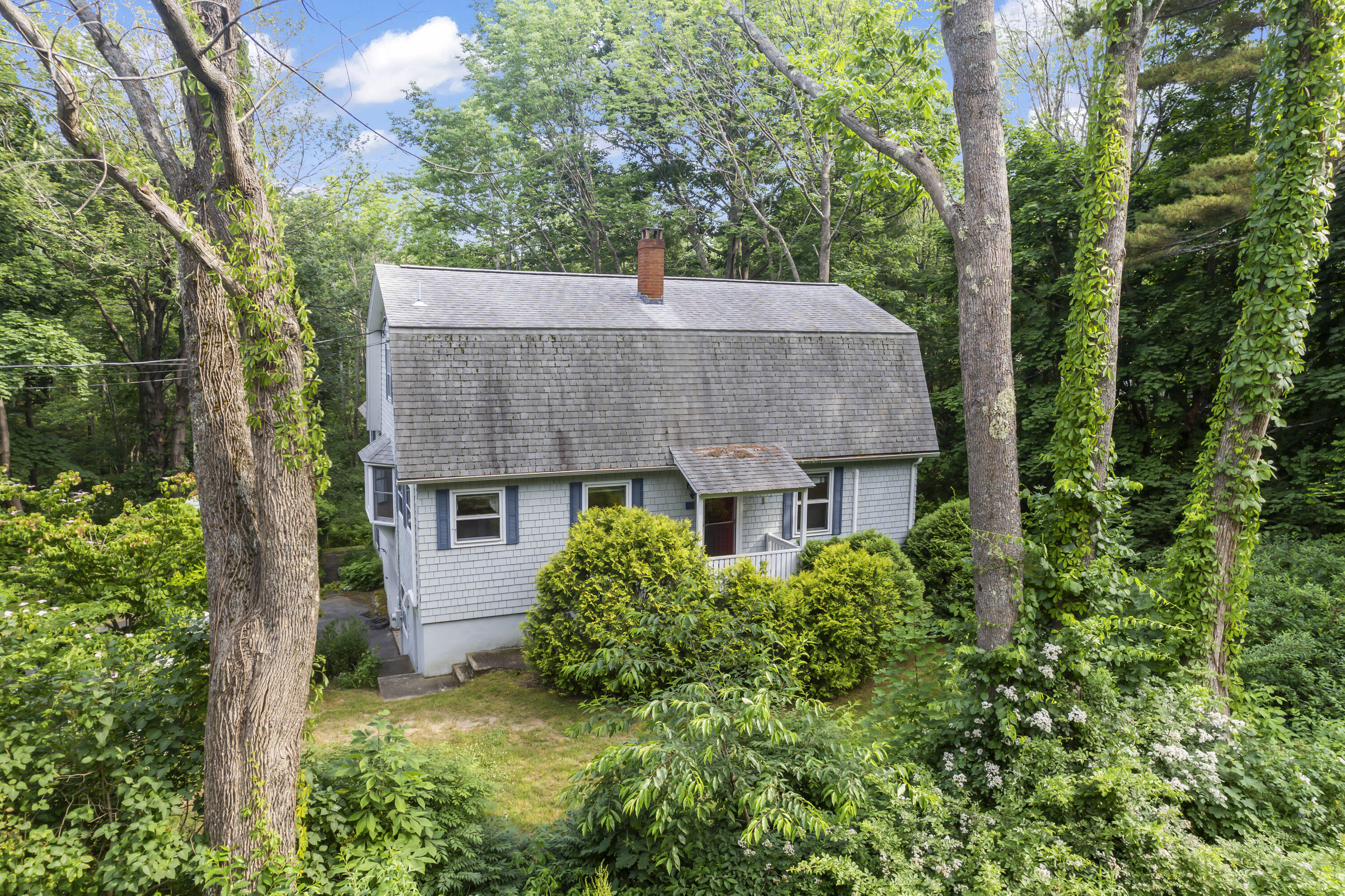 31 Pine Hill Road South Cape Neddick, ME 03902 - Photo 2 of 45 Whole Home