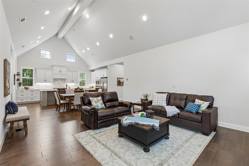 15056 Wintergrass Road Frisco, TX 75035 - Photo 6 of 38 Gallery Image 6