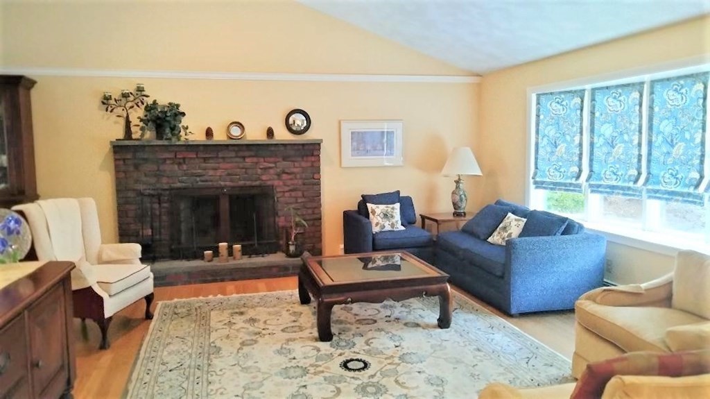 260 Ridge Street Arlington, MA 02474 - Photo 3 of 8 Gallery Image 3