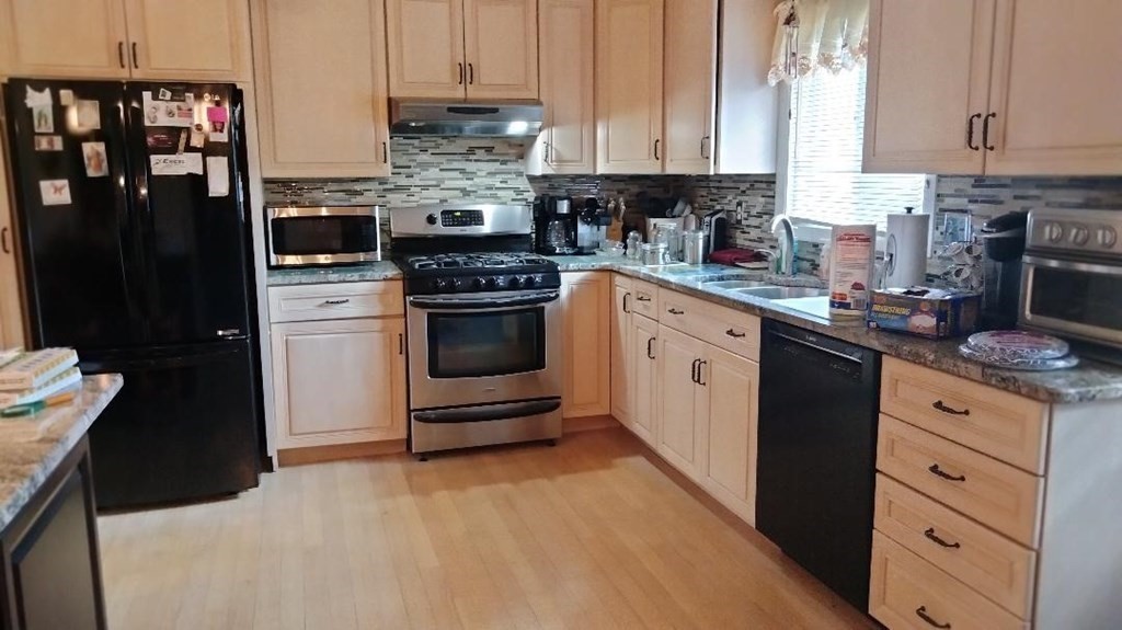 260 Ridge Street Arlington, MA 02474 - Photo 5 of 8 Gallery Image 5