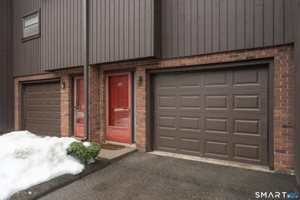$269,900 | 173 Natchaug Drive, Unit 173, Meriden, CT 06450