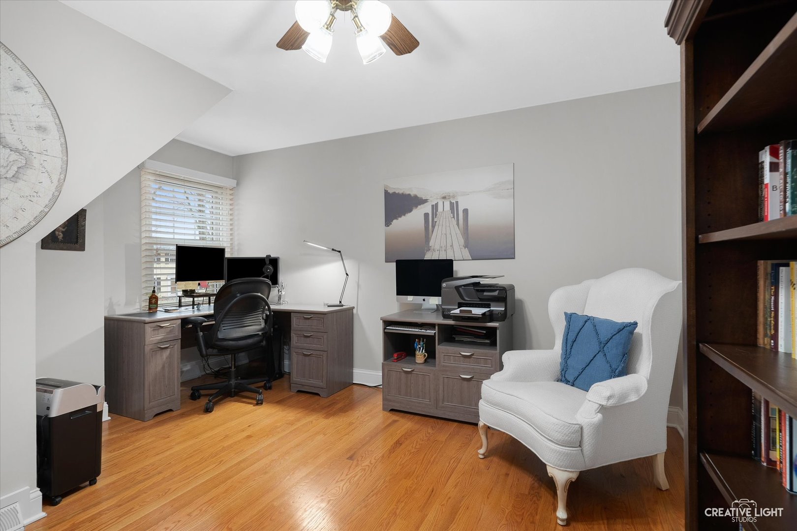 2S541 Seneca Drive Wheaton, IL 60189 - Photo 14 of 28 a living room with furniture and a flat screen tv