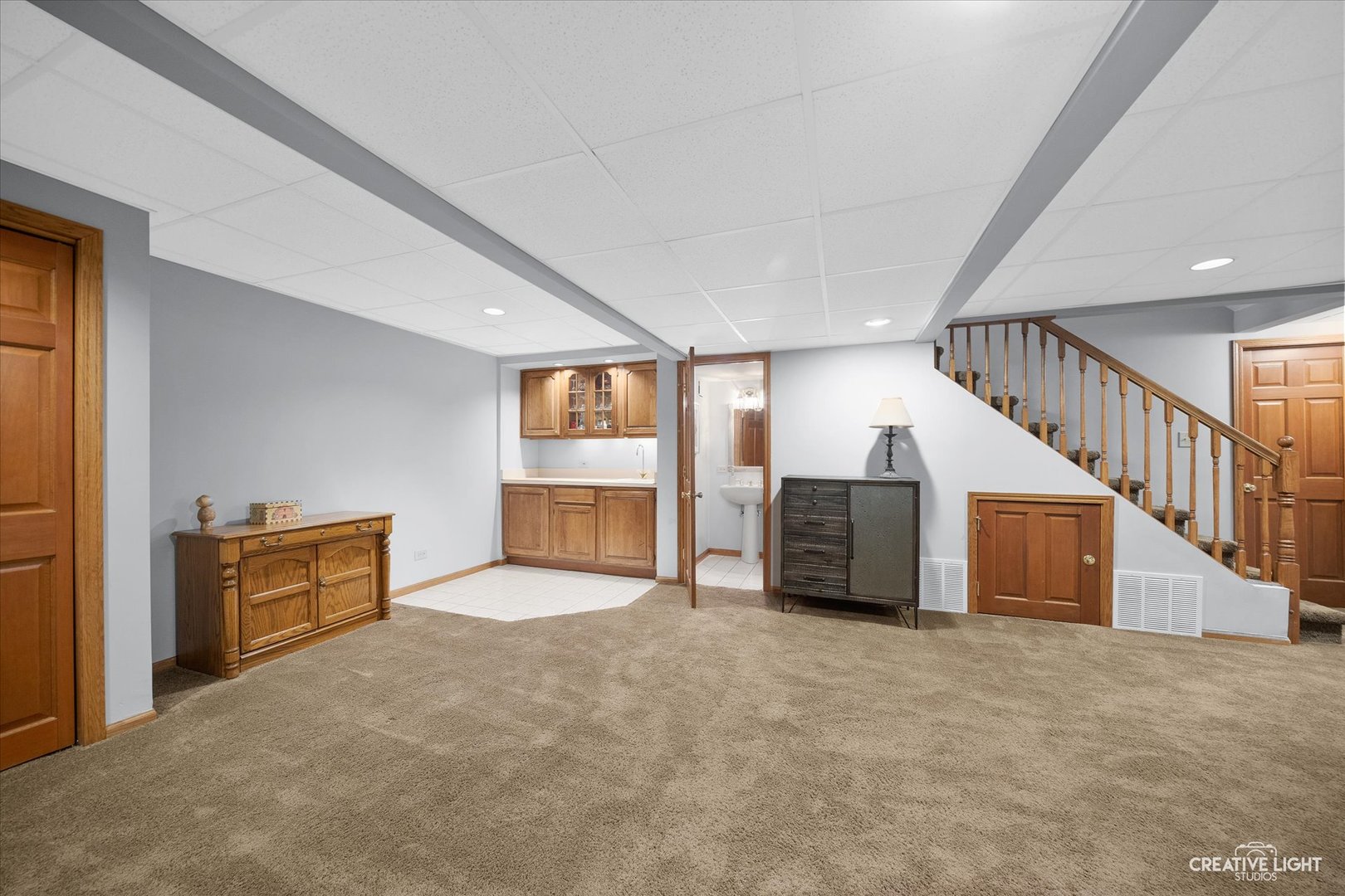 2S541 Seneca Drive Wheaton, IL 60189 - Photo 17 of 28 an entryway with a livingroom