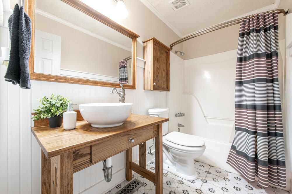 4061 Smokey Road Hephzibah, GA 30815 - Photo 21 of 31 Full Guest Bath!