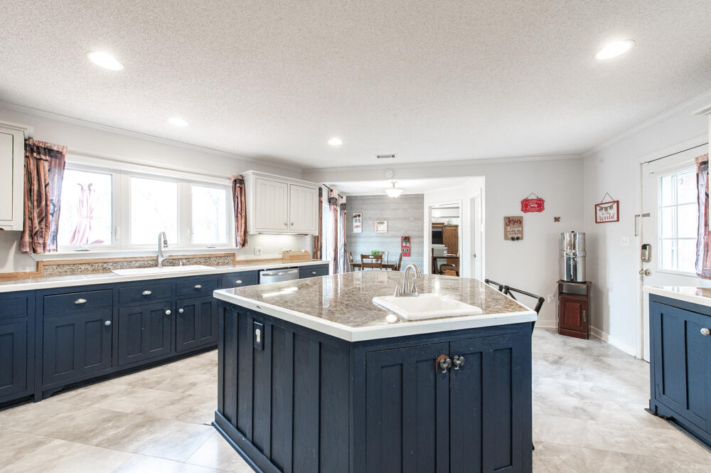 4061 Smokey Road Hephzibah, GA 30815 - Photo 7 of 31 Kitchen!