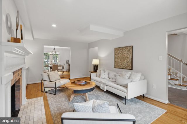 $850,000 | 14 South Abingdon Street, Arlington, VA 22204