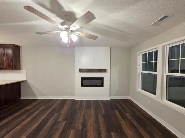 $439,800 | 30-32 East 7th Street, Adrian, MO 64720