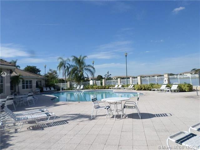 5035 Wiles Road, Unit 105 Pompano Beach, FL 33073 - Photo 8 of 16 Photo 8