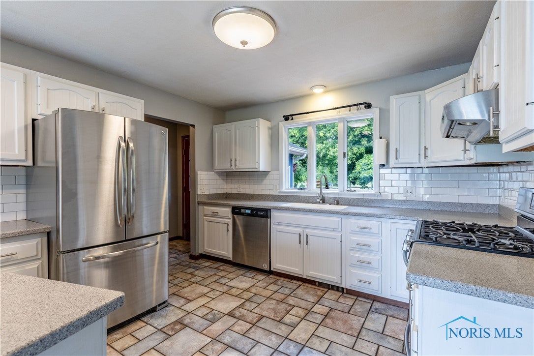 30431 Lemoyne Road Walbridge, OH 43465 - Photo 15 of 50 Gallery Image 15