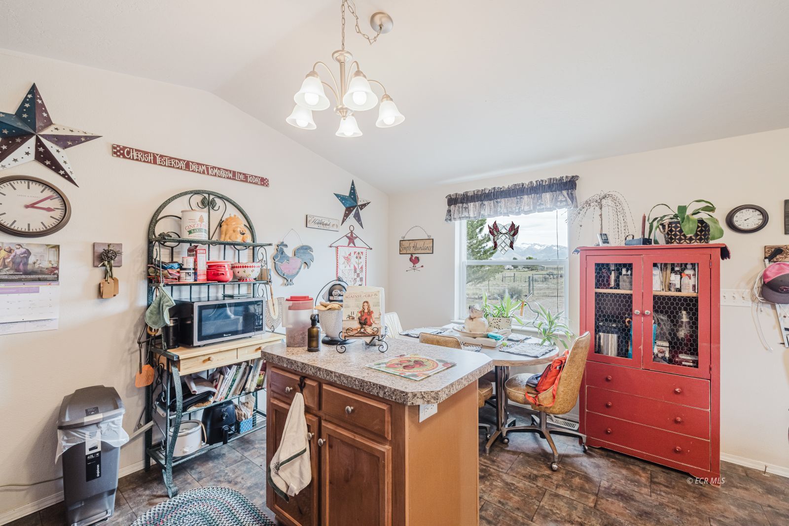 333 Marble Drive Spring Creek, NV 89815 - Photo 10 of 28