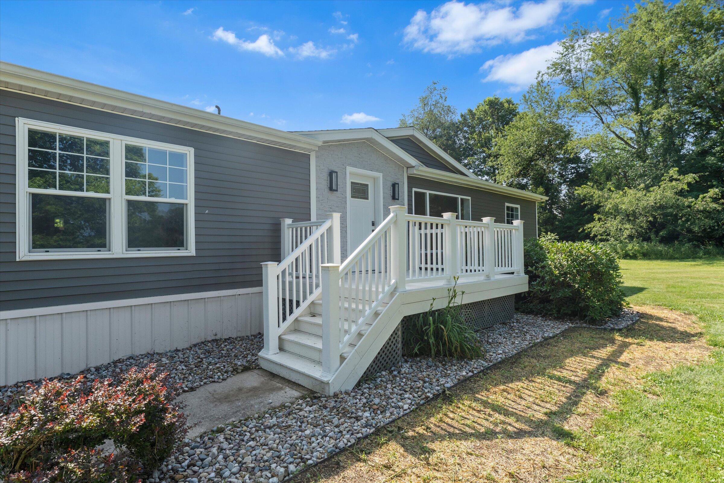 59009 Penn Road Cassopolis, MI 49031 - Photo 23 of 35 04-DSC08933