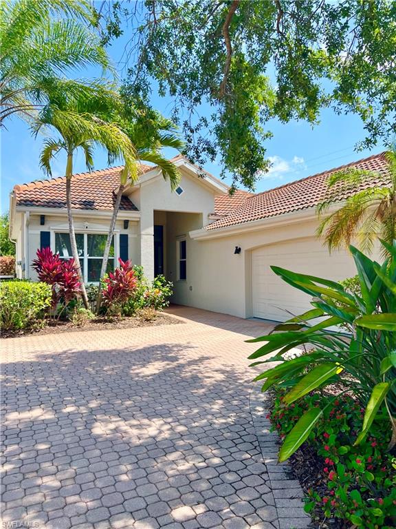 3411 Sandpiper Way Naples, FL 34109 - Photo 2 of 29