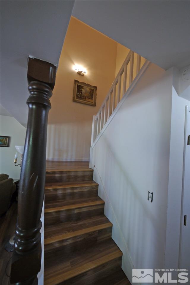 1010 Tudor Court Reno, NV 89503 - Photo 11 of 17 a view of entryway