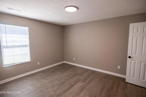 $1,750 | 130 Hawthorne Oaks Way, Powell, TN 37849