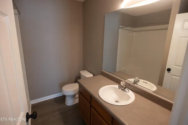 $1,750 | 130 Hawthorne Oaks Way, Powell, TN 37849