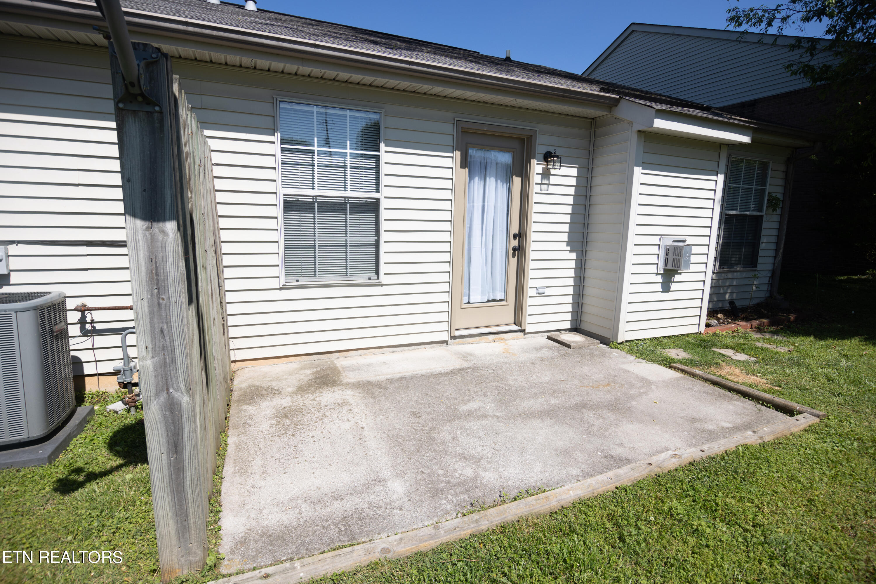 130 Hawthorne Oaks Way Powell, TN 37849 - Photo 21 of 22 IMG_2579