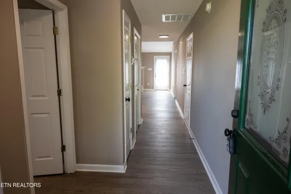 $1,750 | 130 Hawthorne Oaks Way, Powell, TN 37849