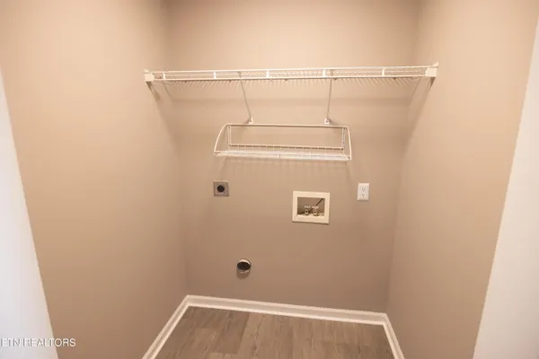 $1,750 | 130 Hawthorne Oaks Way, Powell, TN 37849