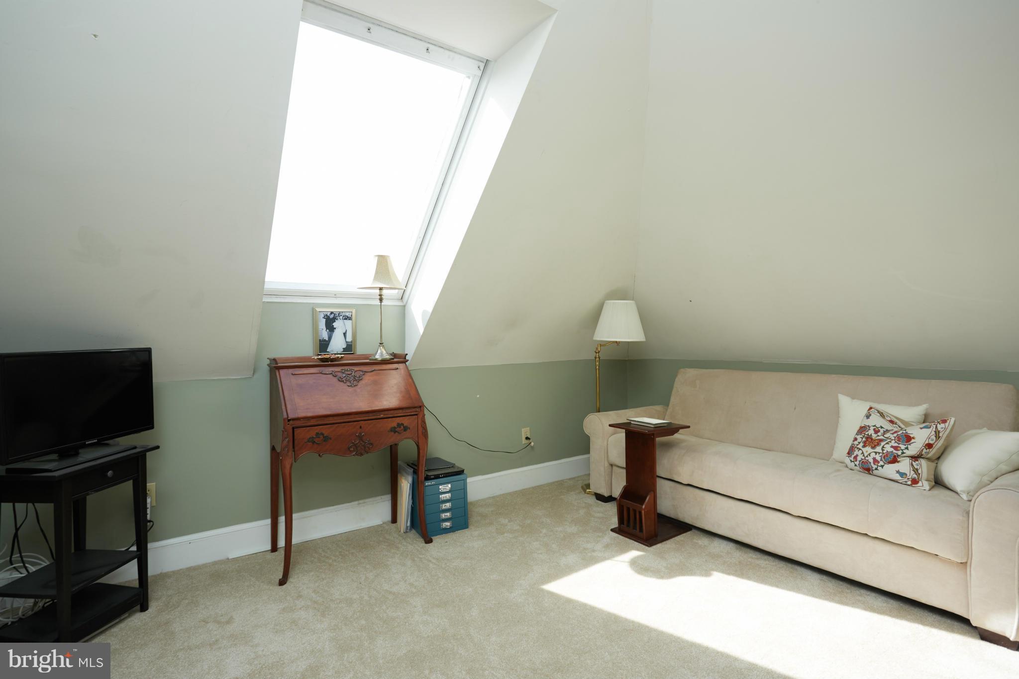 301 G Street Northeast, Unit 31 Washington, DC 20002 - Photo 16 of 30 Second Bedroom