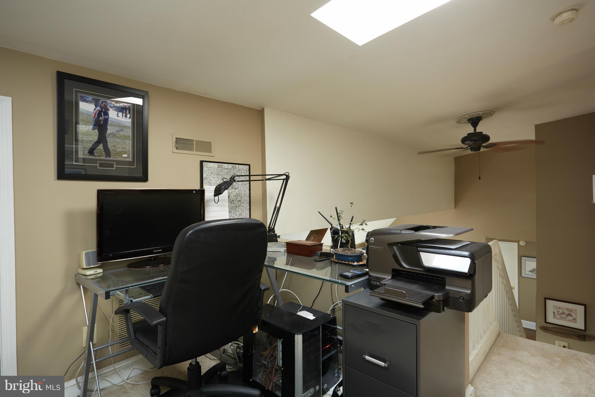 301 G Street Northeast, Unit 31 Washington, DC 20002 - Photo 5 of 30 Loft Den