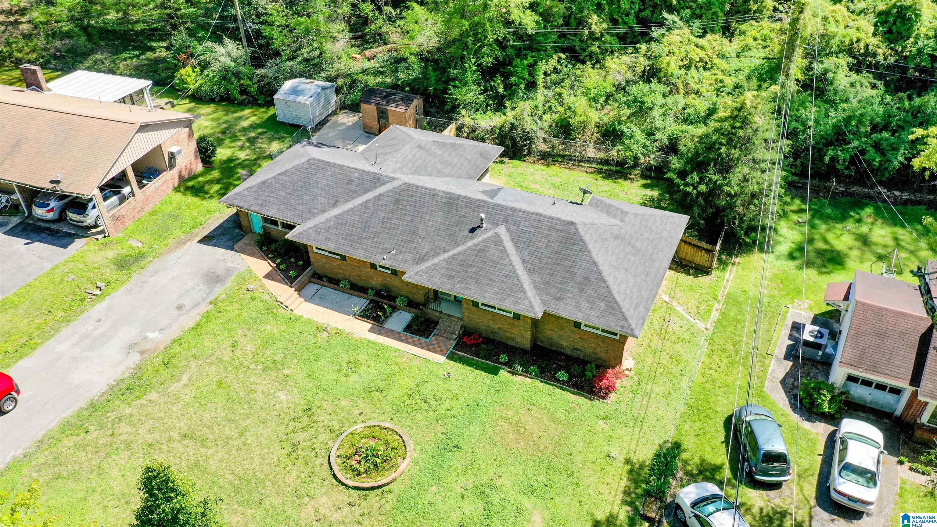 205 Crest Circle South Jasper, AL 35501 - Photo 1 of 30