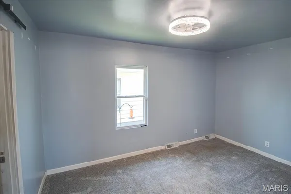 $115,000 | 107 West Cherry Street, Hartford, IL 62048