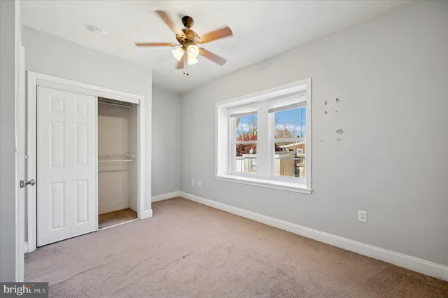 $3,000 | 389 Conarroe Street, Philadelphia, PA 19128