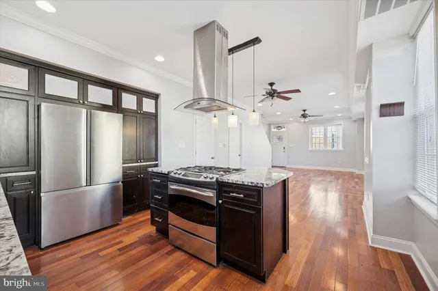 $3,000 | 389 Conarroe Street, Philadelphia, PA 19128