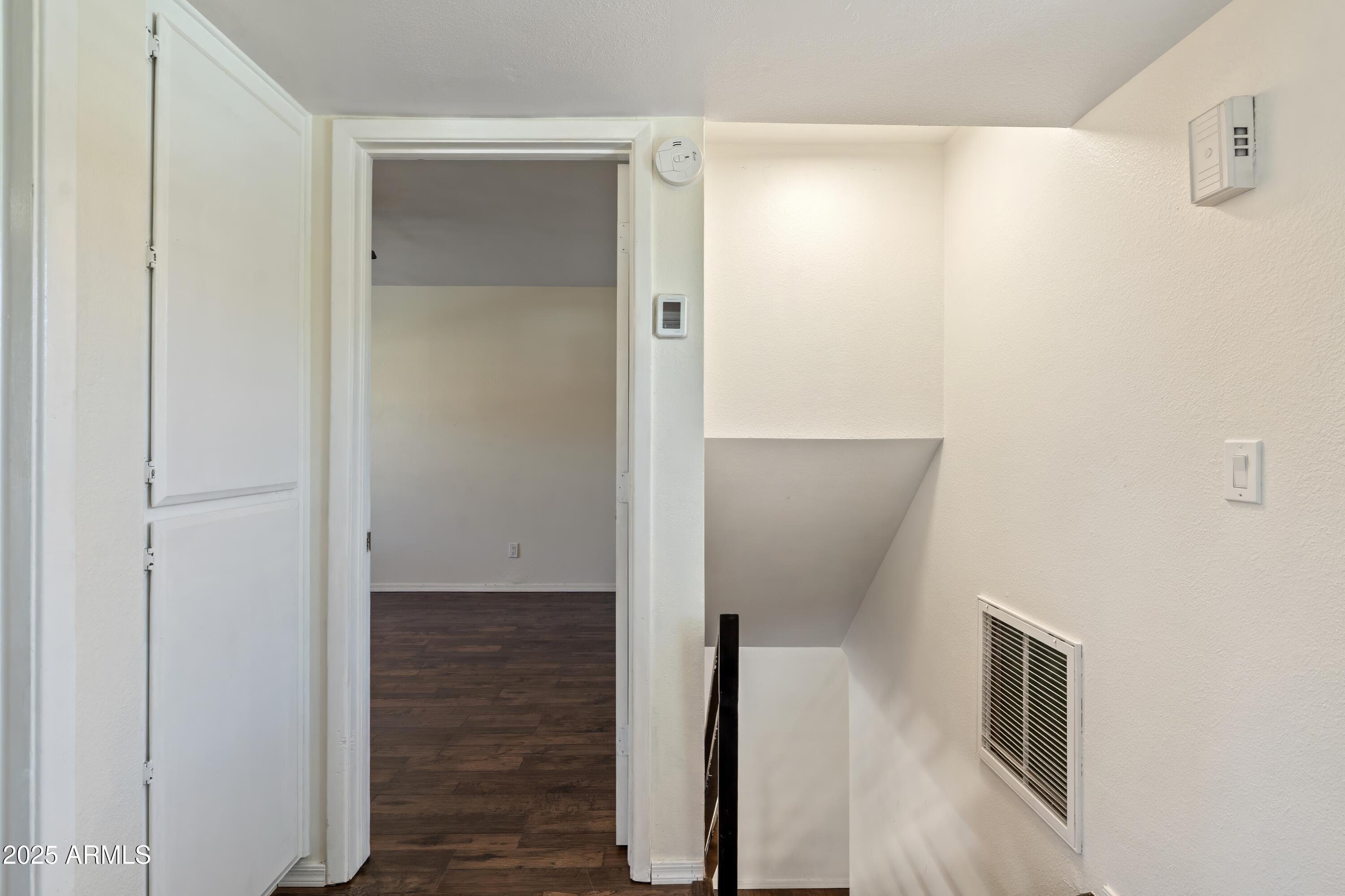 10420 North 11th Street, Unit 3 Phoenix, AZ 85020 - Photo 23 of 33 Landing