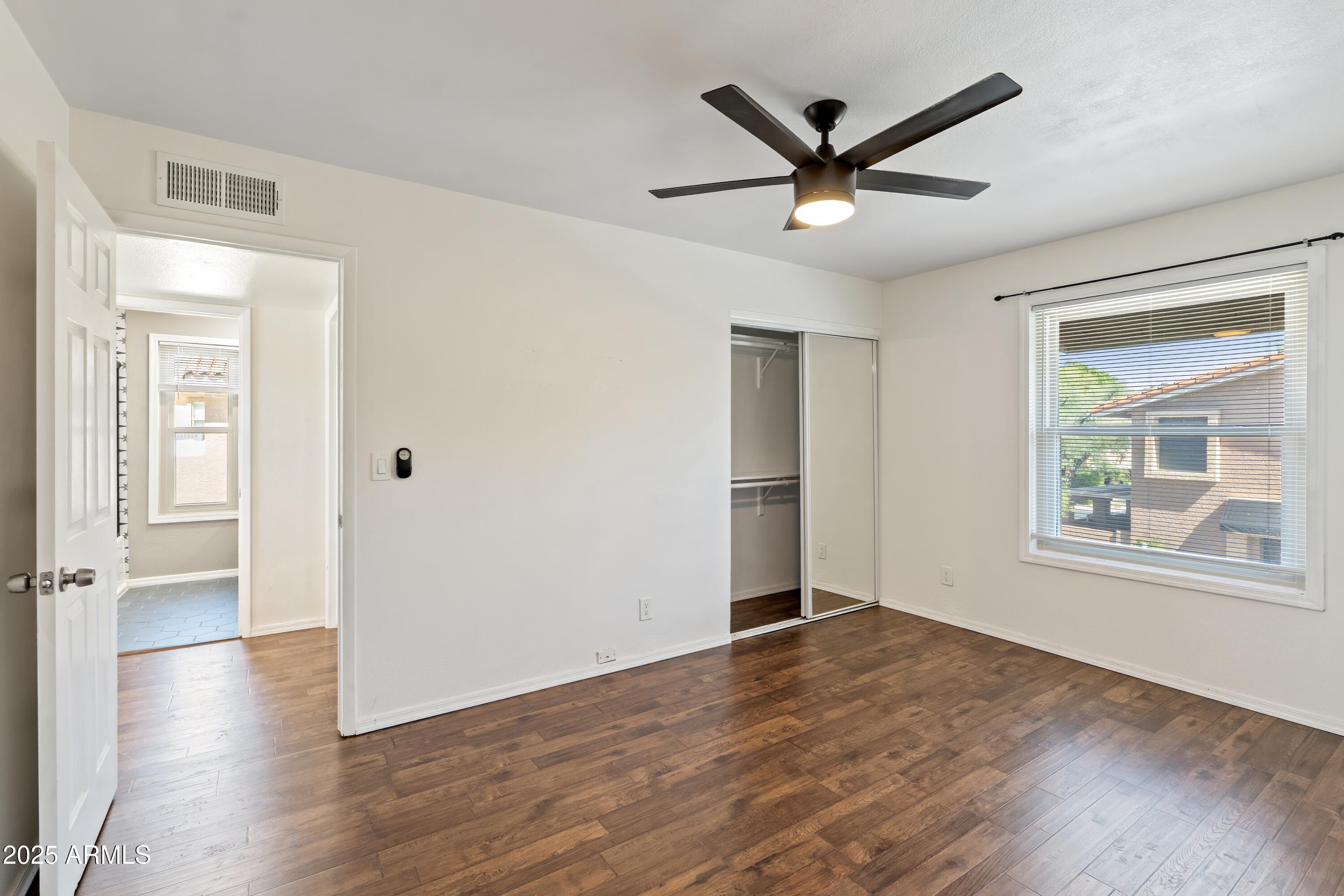 10420 North 11th Street, Unit 3 Phoenix, AZ 85020 - Photo 26 of 33 Bedroom 1