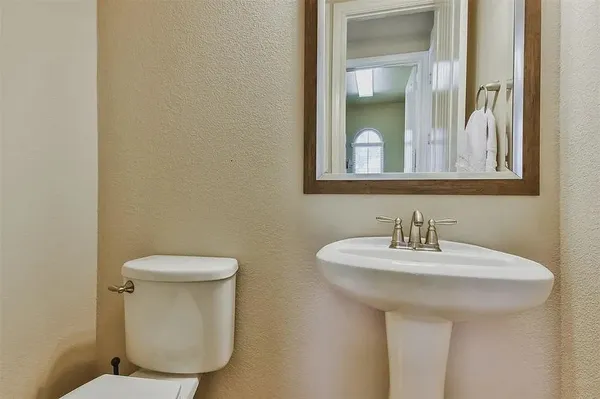 $3,100 | 143 Deerfield Meadow Drive, Conroe, TX 77384