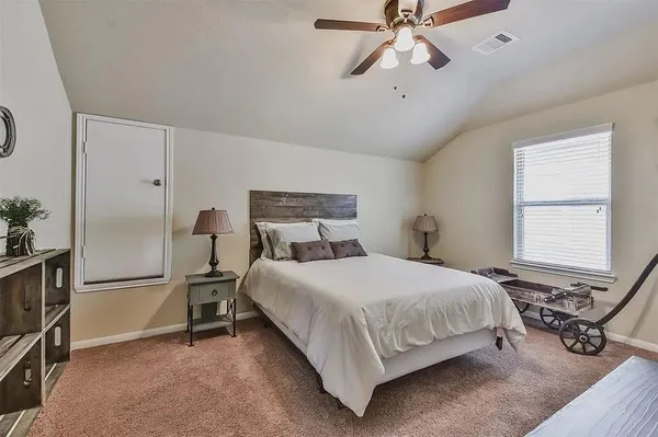 $3,100 | 143 Deerfield Meadow Drive, Conroe, TX 77384