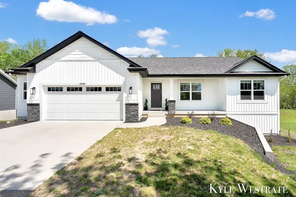 $599,900 | 10886 Douglas Drive, Allendale, MI 49401