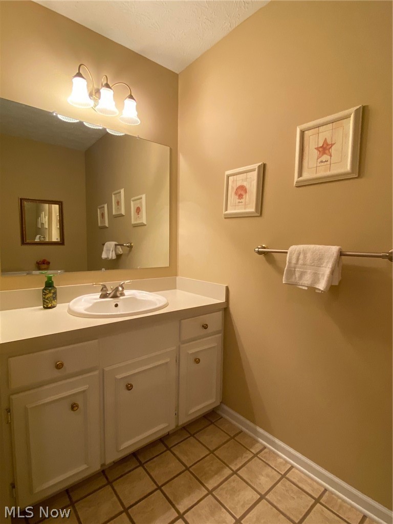 13384 Auburn Road Chardon, OH 44024 - Photo 20 of 34