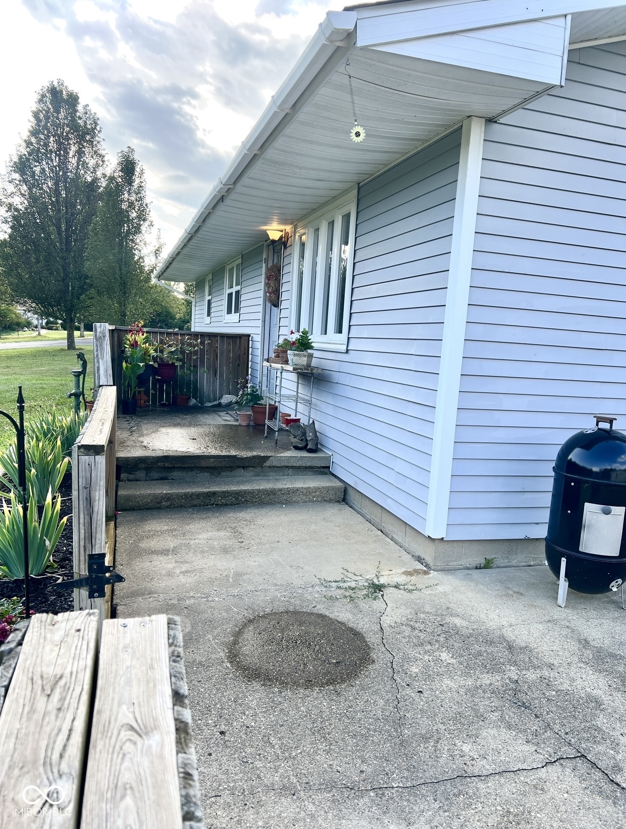 12680 West Georgetown Road Columbus, IN 47201 - Photo 3 of 31