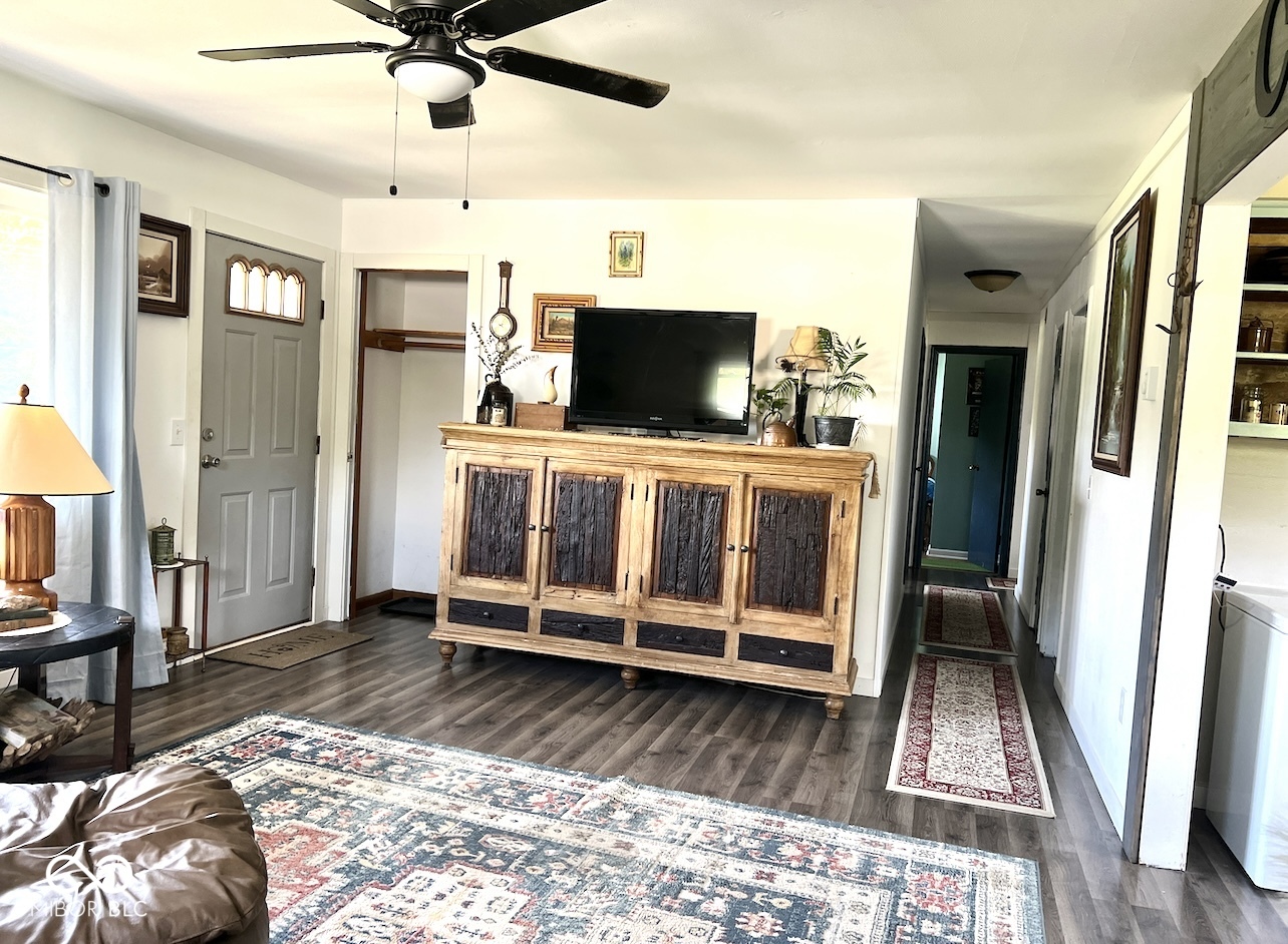 12680 West Georgetown Road Columbus, IN 47201 - Photo 6 of 31