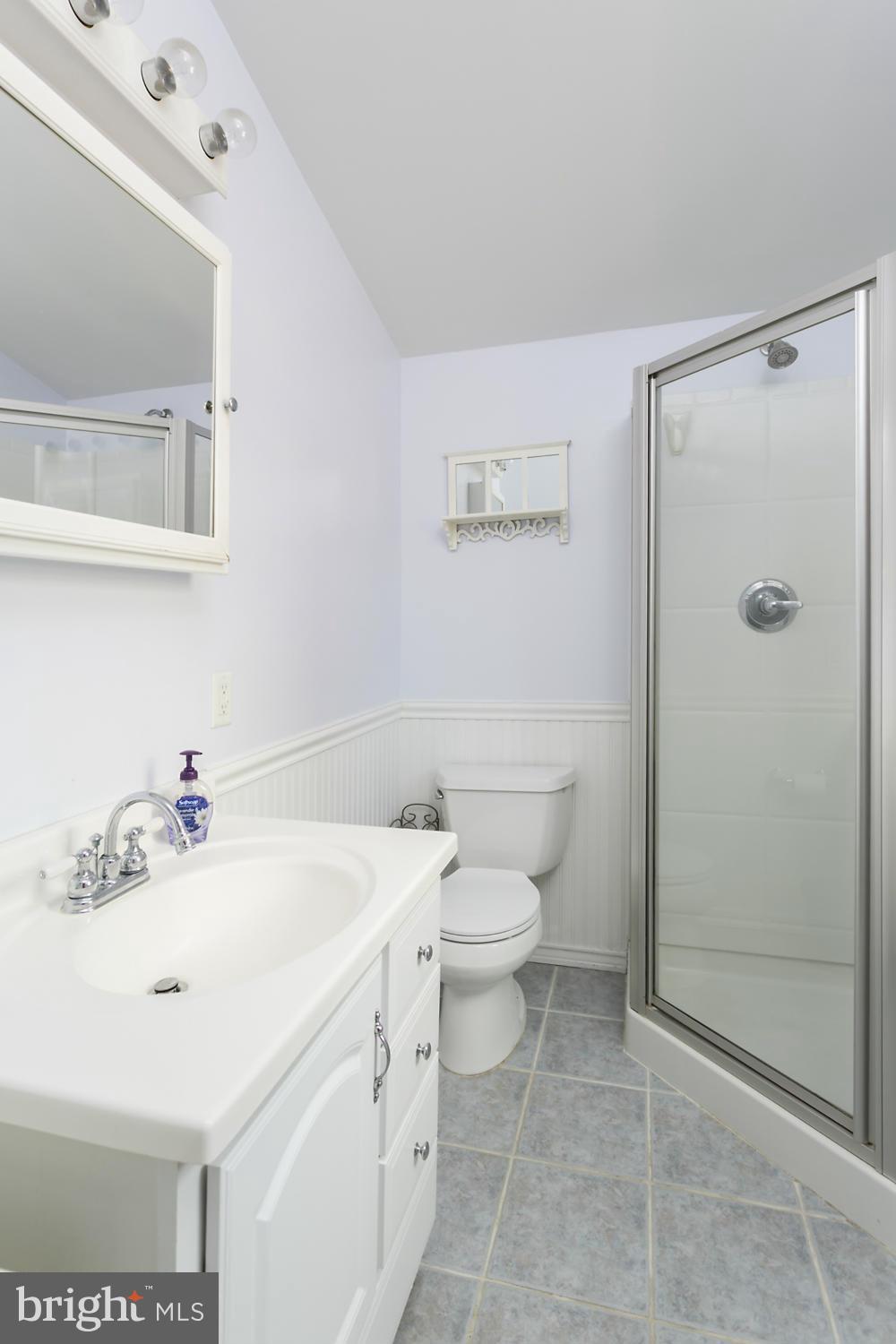 709 Kingston Road Baltimore, MD 21212 - Photo 16 of 26 Bath (Master)