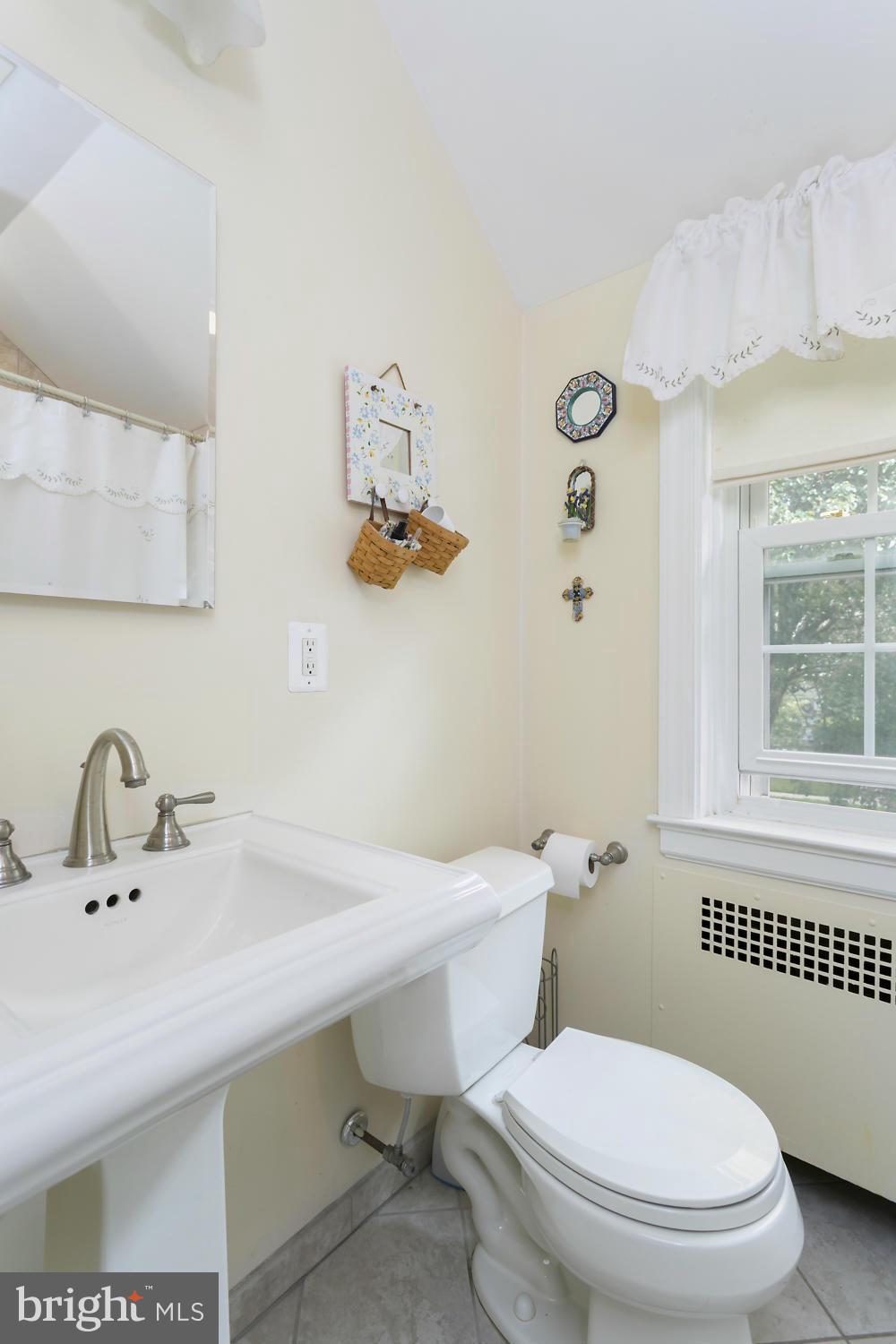 709 Kingston Road Baltimore, MD 21212 - Photo 19 of 26 Bath