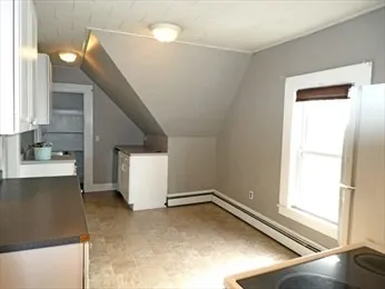 $2,100 | 55 Everett Street, Unit 3, Middleboro, MA 02346