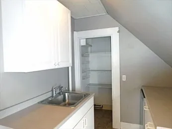 $2,100 | 55 Everett Street, Unit 3, Middleboro, MA 02346