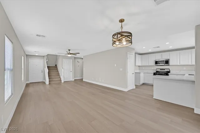 $499,900 | 6486 Robusta Court, Las Vegas, NV 89141