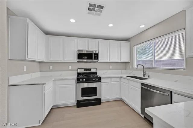 $499,900 | 6486 Robusta Court, Las Vegas, NV 89141