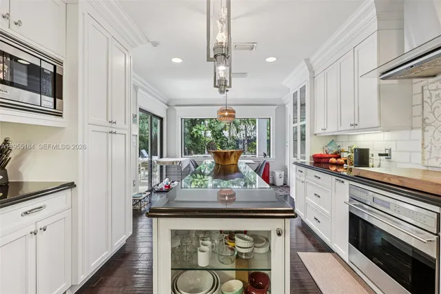 $13,500 | 34 Southwest 22nd Road, Miami, FL 33129