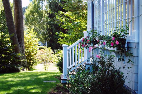 6 Davenport Road Weston, MA 02493 - Photo 12 of 13 Gallery Image 12