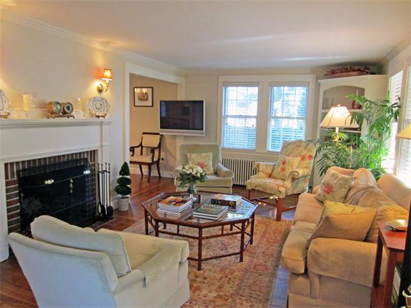 6 Davenport Road Weston, MA 02493 - Photo 6 of 13 Gallery Image 6
