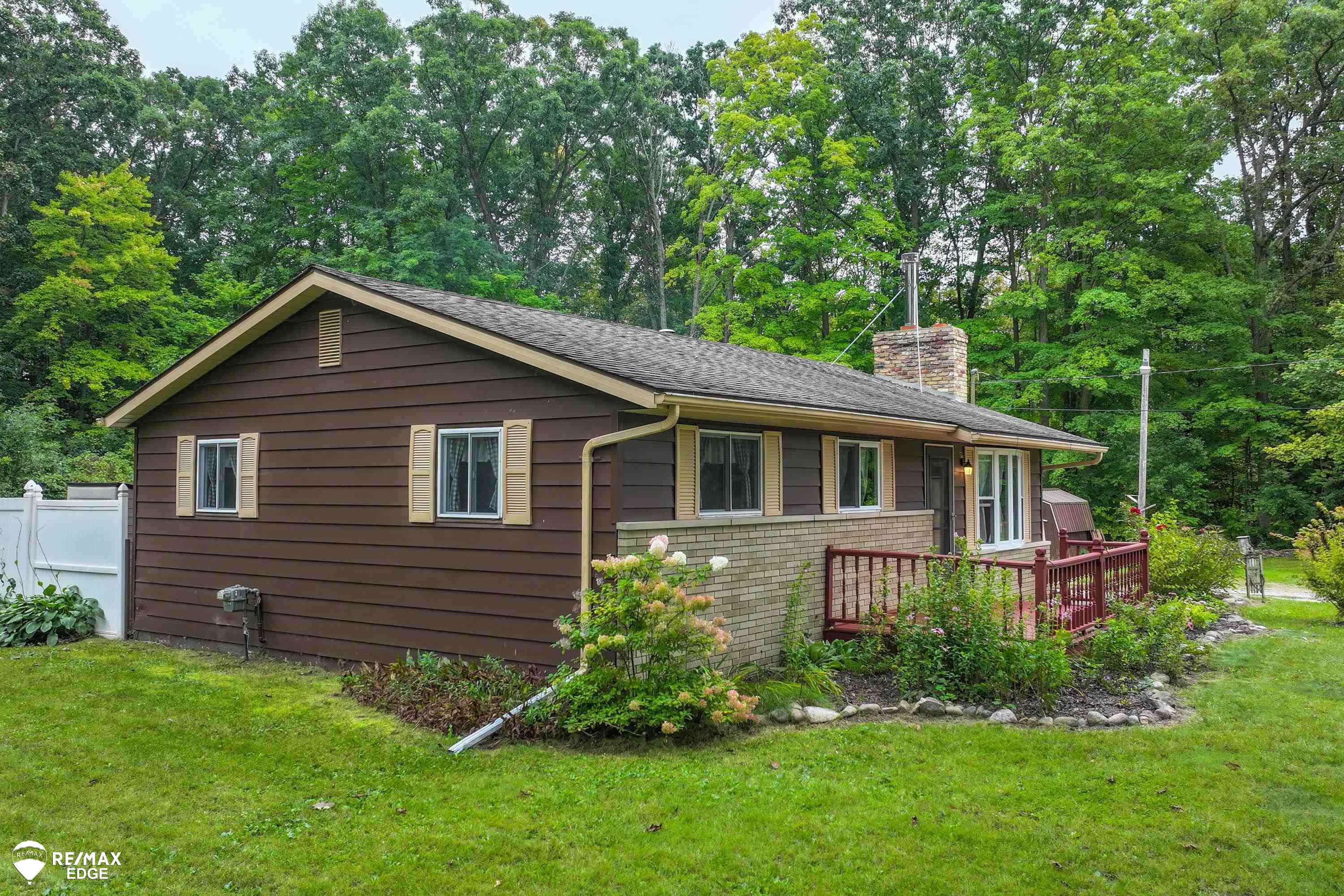 10235 Maple Road Birch Run, MI 48415 - Photo 5 of 47 50122449-4.JPG