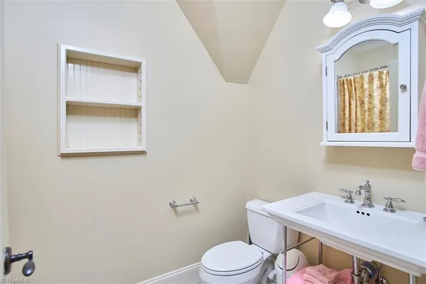 $2,000,000 | 3560 Kirklees Road, Winston-Salem, NC 27104